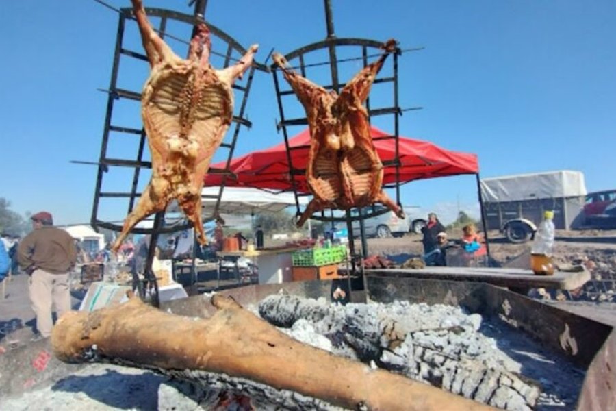 Sol de Julio vibrará con la 2ª edición de la Fiesta del Cabrito a la Estaca