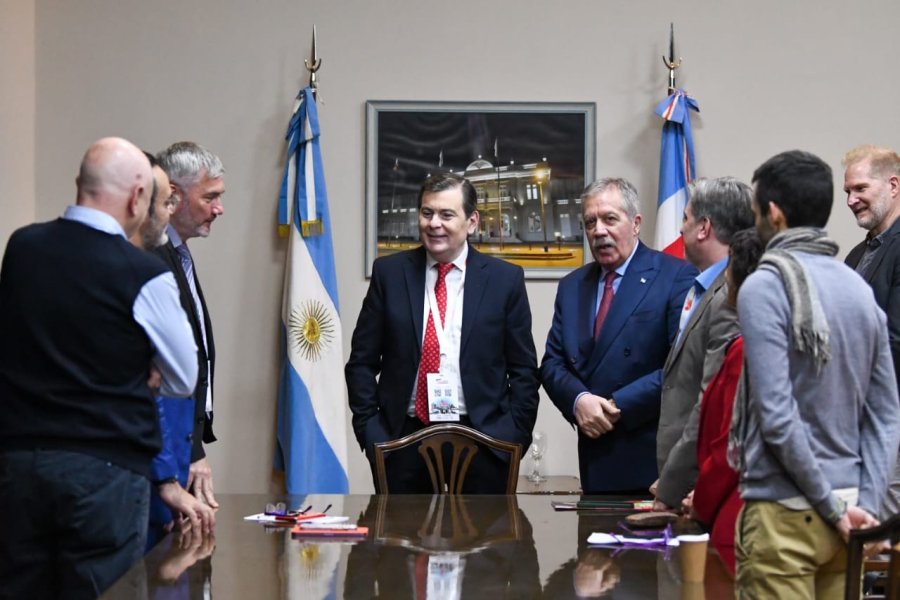 El Gobernador se reunió en el Smart City con destacados especialistas