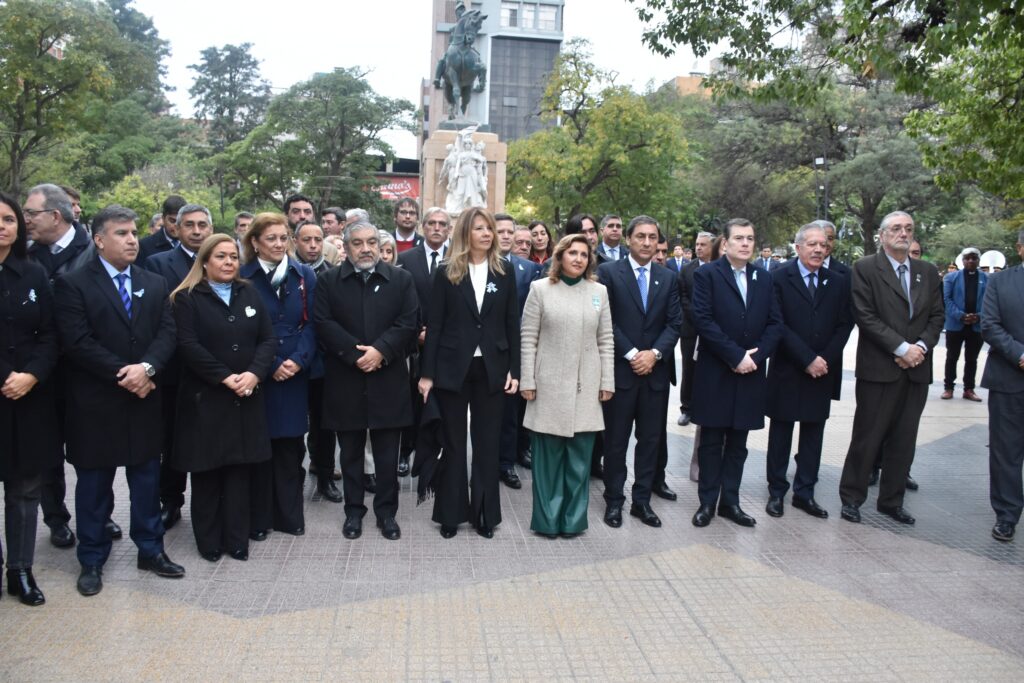 Zamora participó de los actos por el Día de la Bandera y del Juramento de los cadetes de policía