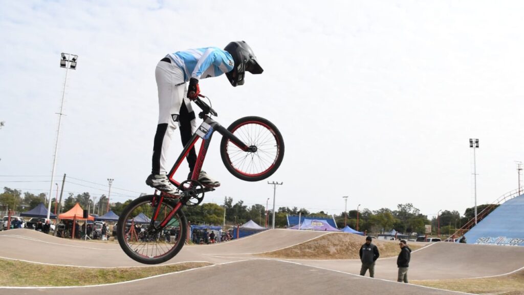 Apasionante final del 3° Campeonato Argentino de BMX en Santiago