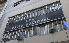 La censura avanza: autoridades de Radio Nacional levantan contenido local e imponen bajada de línea a sus 49 emisoras