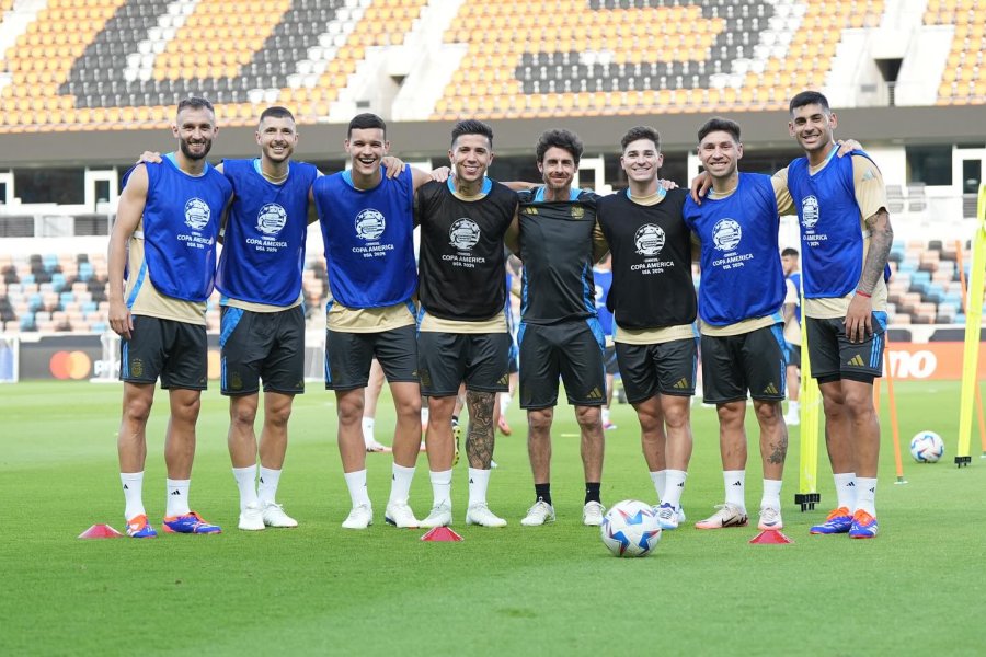 La Selección Argentina enfrenta a Canadá, por un lugar en la final