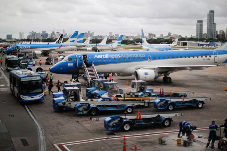 El Gobierno puso en marcha la desregulación del sector aerocomercial