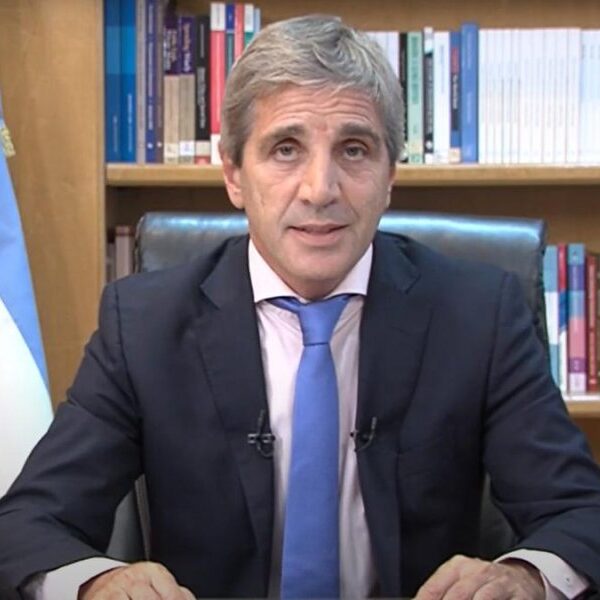 El plan Caputo para derrumbar la inflación y que los dólares financieros vuelvan a $1.100