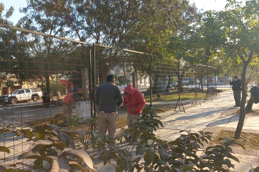 Comenzó la construcción de la nueva plaza Belgrano en Añatuya