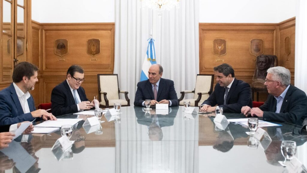 El gobernador Zamora se reunió con el ministro Francos para rubricar acuerdos por obras públicas