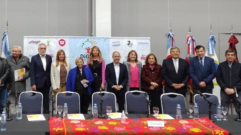 Referentes locales se reunieron para generar políticas en materia de adicciones