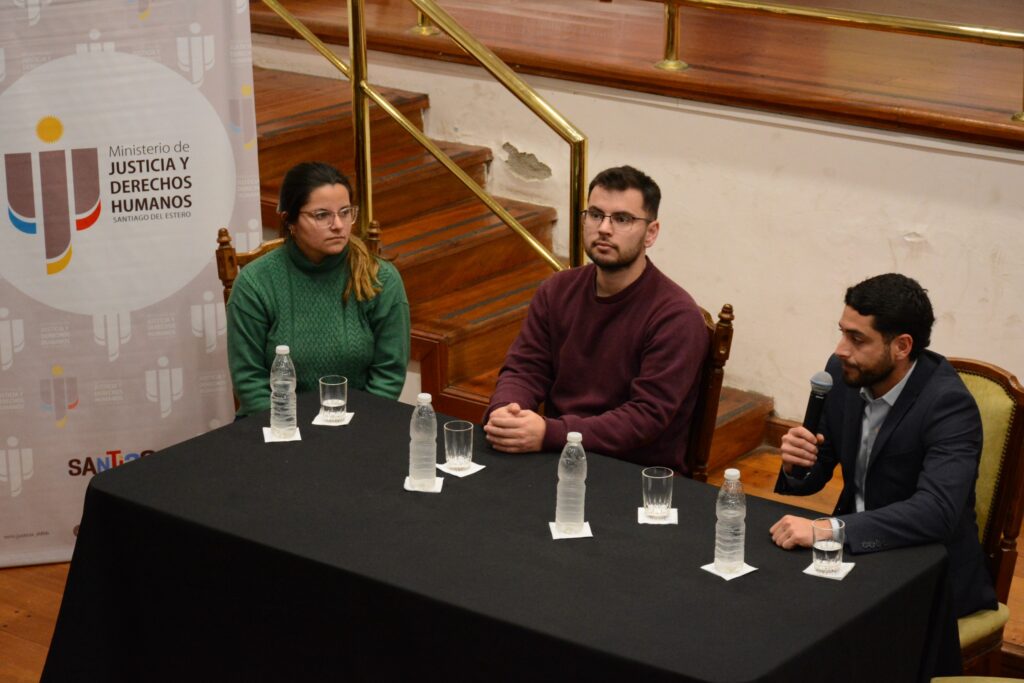 Capacitan a personal de la administración pública provincial en Inteligencia Emocional