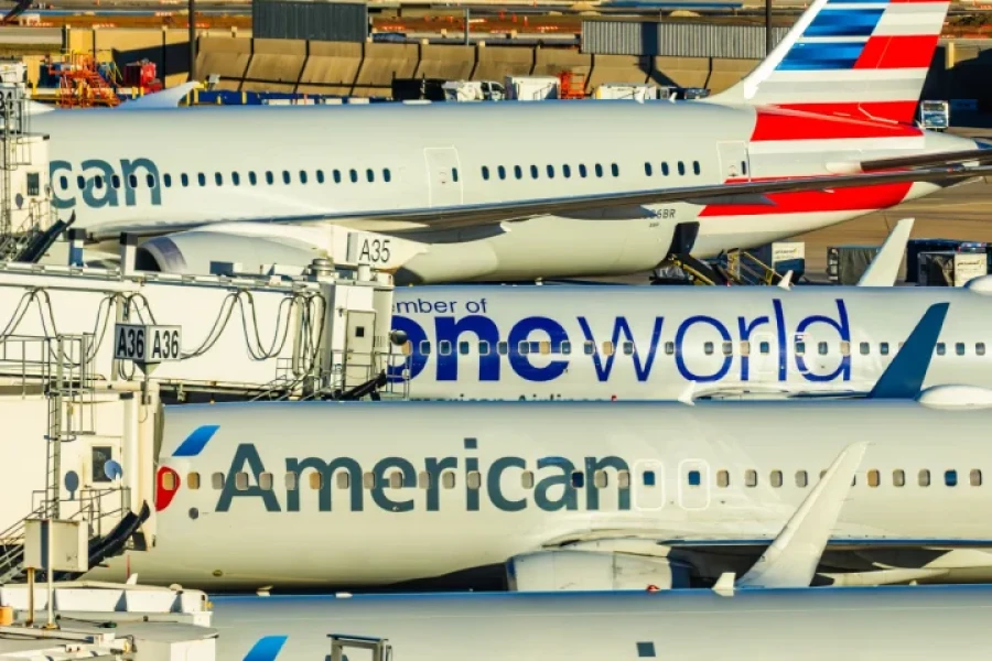 Un millar de argentinos se encuentran varados en EEUU por vuelos cancelados de American Airlines