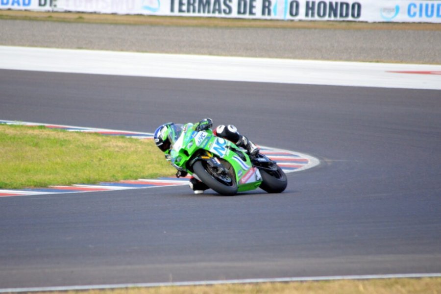 Finalizó este viernes la segunda y penúltima jornada de la décima edición del 800 KM en el Circuito Internacional de Termas de Río Hondo