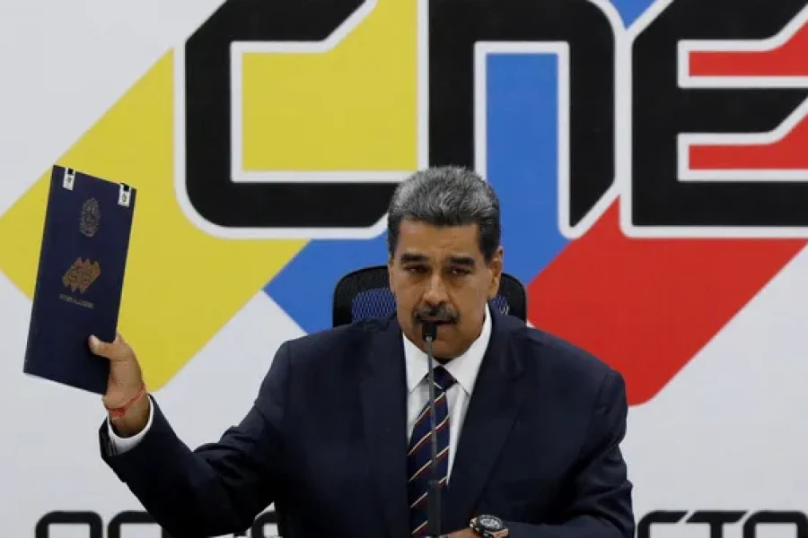 Maduro acudió a la Corte Suprema para validar su reelección