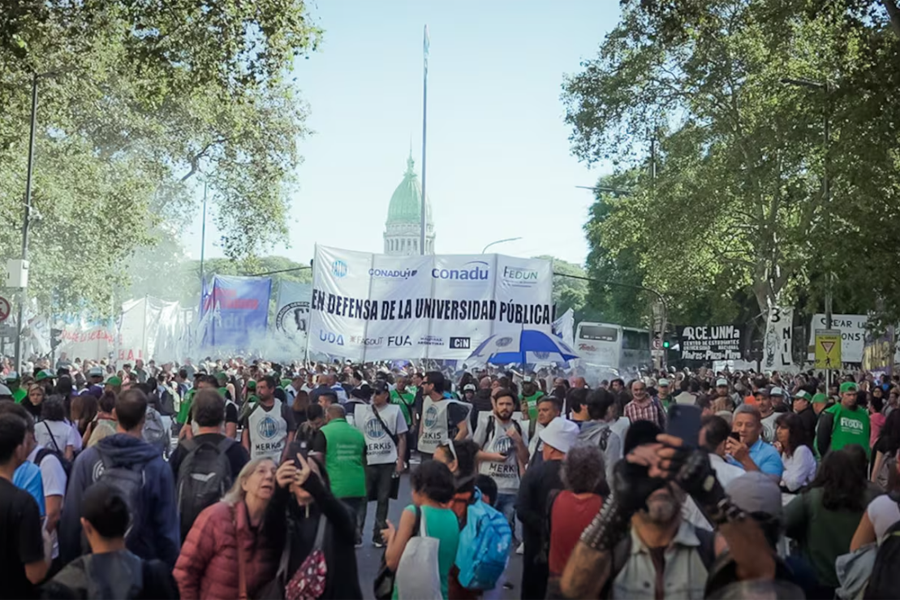 Los gremios universitarios paran hoy en reclamo de un aumento salarial