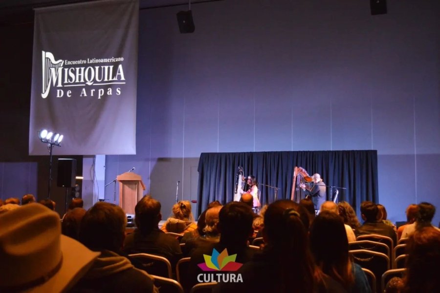 El Encuentro Latinoamericano Mishquila de Arpas culminó con un concierto en el Fórum