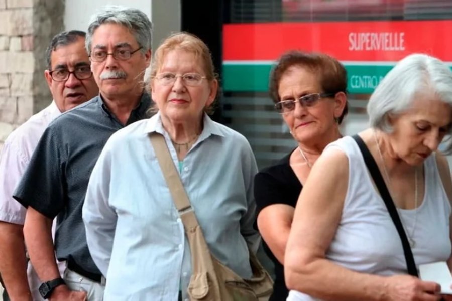 Los fondos para el pago de jubilaciones y pensiones tuvieron una caída real del 22% en lo que va del año