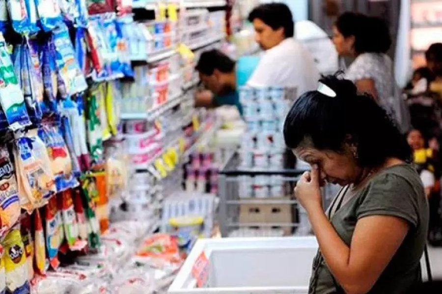 La inflación se aceleró en la 3ra semana de agosto y se aleja de la convergencia con el dólar