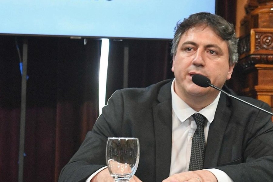 La Libertad Avanza expulsó a Francisco Paoltroni del bloque del senadores