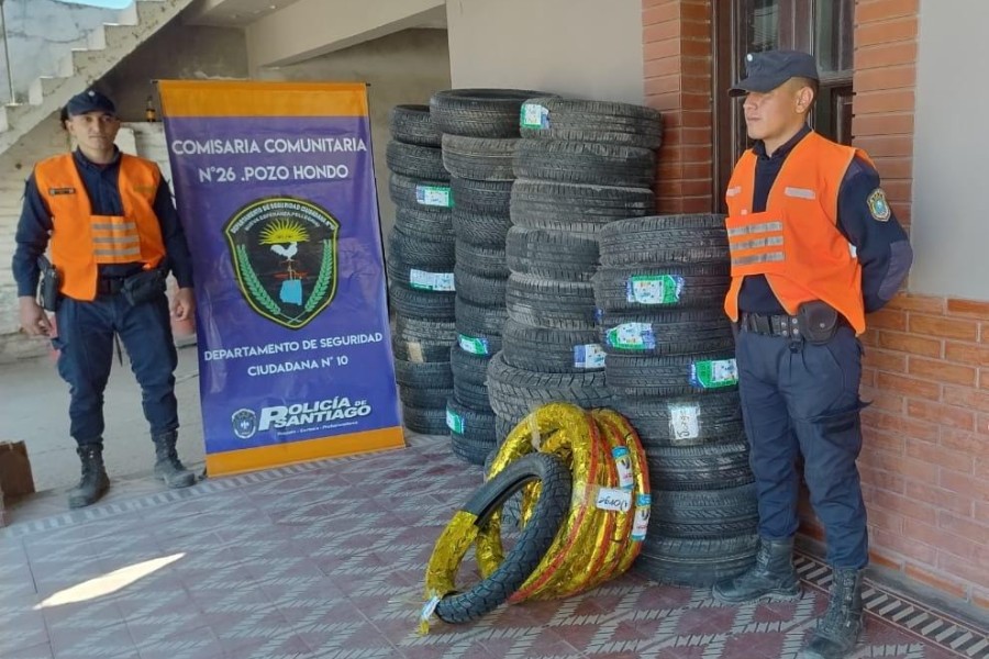 Secuestran camioneta con gran cantidad de cubiertas en Pozo Hondo