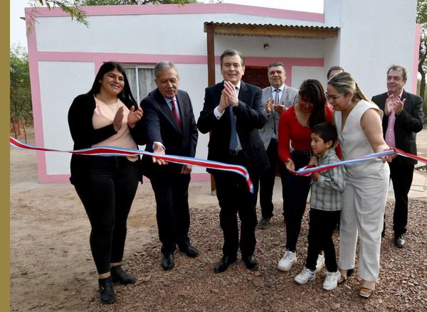 Más familias santiagueñas cumplen el sueño del propio hogar