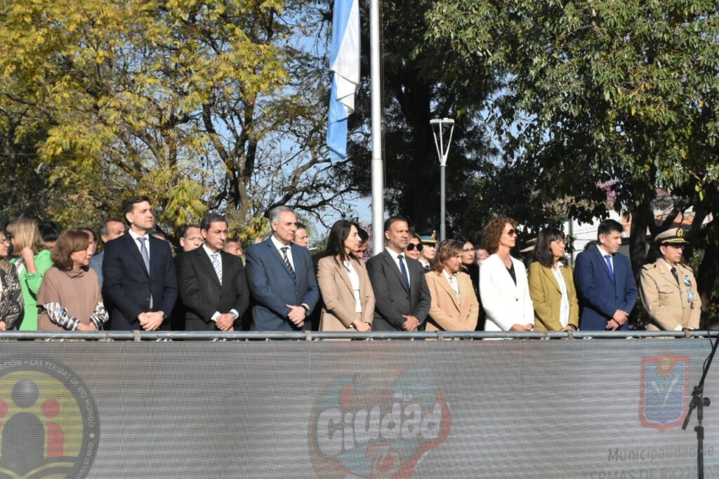 Con la presencia de autoridades de la provincia se realizó el acto oficial por el 70° Aniversario de Las Termas