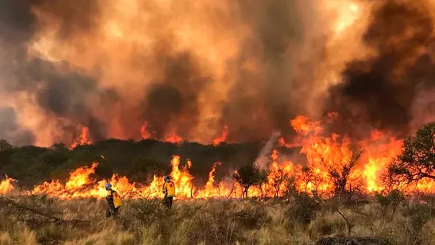 El gobernador Marín Llaryora anunció un plan de remediación frente los incendios en Córdoba