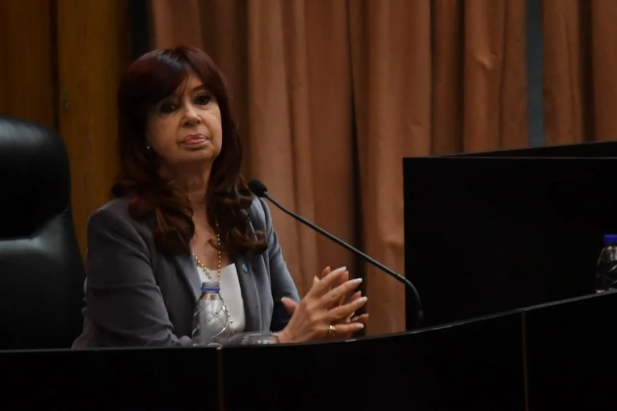 La defensa de Cristina Kirchner pidió que se lo aparte a Hornos de la causa Vialidad