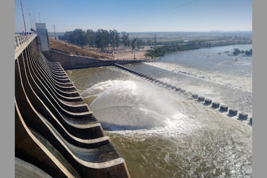 Prefectura advirtió que no hay zonas balnearias en el embalse Río Hondo ni en el río Dulce