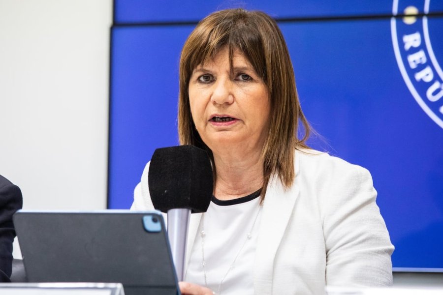 Bullrich criticó a Grabois tras la discusión con pasajeros que lo habían increpado en el aeropuerto