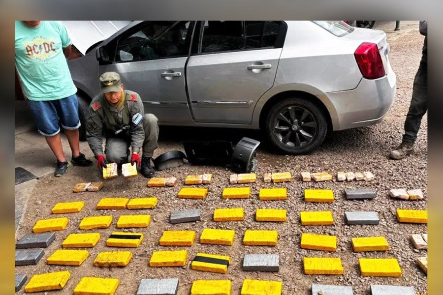 Secuestran decenas de «ladrillos» de cocaína en territorio santiagueño