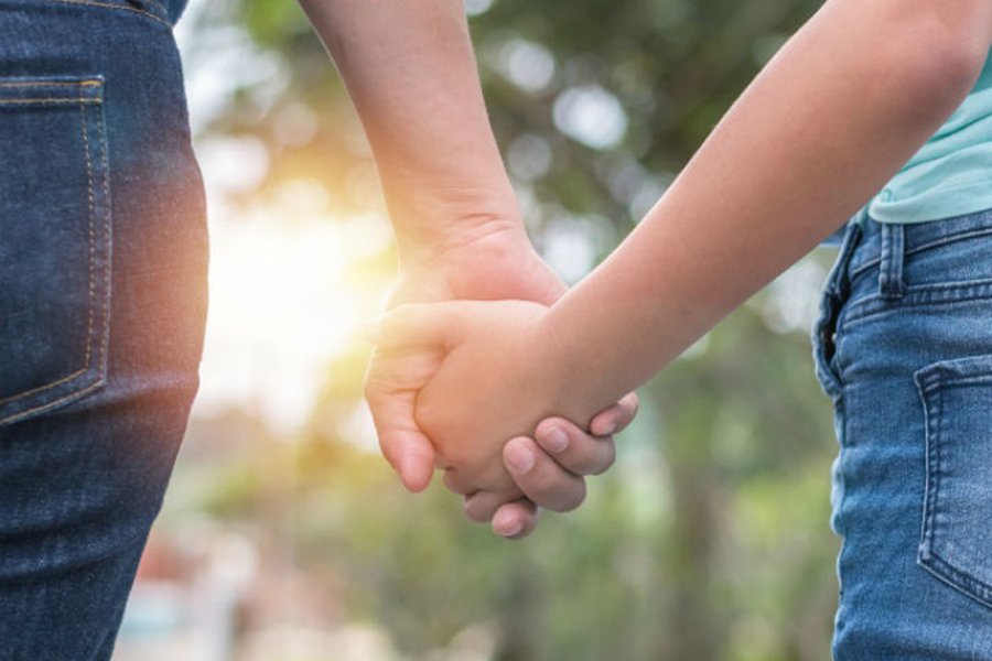 Hermanitas en busca de una familia