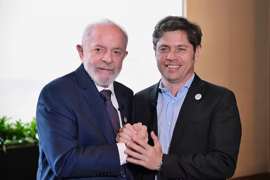 Kicillof se reunió con Lula en México, para «construir la agenda regional»