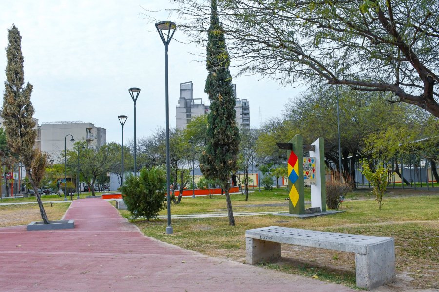 Revalorizaron la obra de la plaza del Parque Oeste