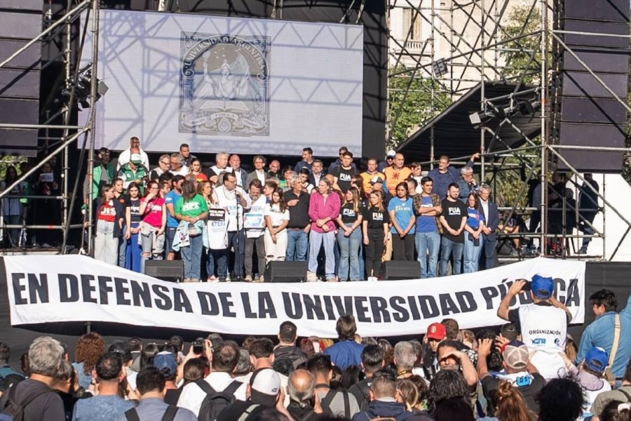 El Gobierno se reúne con gremios universitarios este lunes en medio de la tensión por el veto