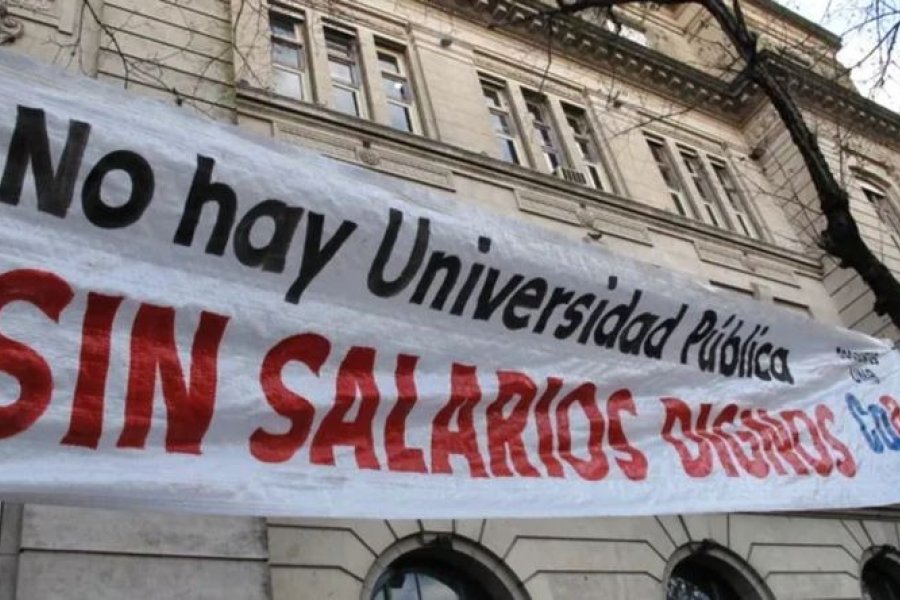 El Gobierno actualizará la garantía salarial de docentes universitarios con retroactividad a abril