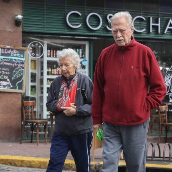 Cuánto aumentarán las jubilaciones y las asignaciones en noviembre tras el IPC que difundió el INDEC