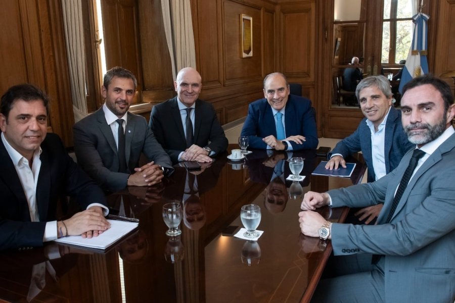 La Casa Rosada ya negocia con gobernadores peronistas el Presupuesto 2025