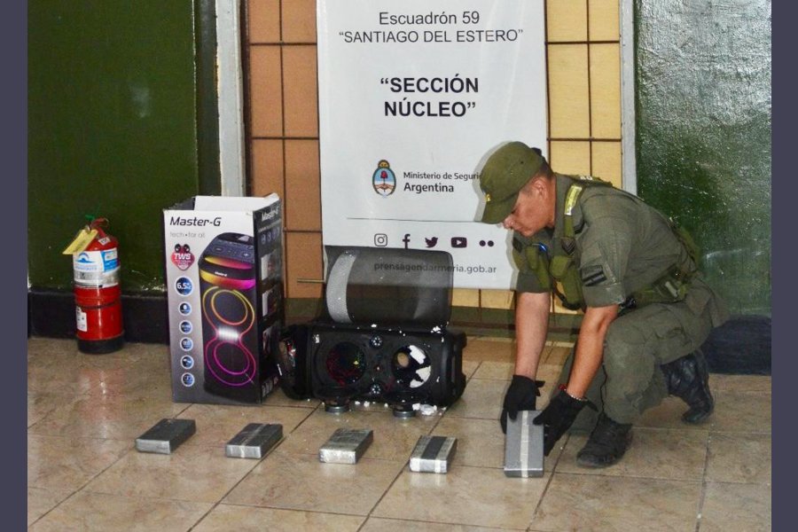 Descubren 5,4 kilos de cocaína adentro de un parlante portátil