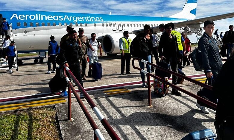 En el pleno del Senado, Francos ratificó que Aerolíneas Argentinas se privatiza