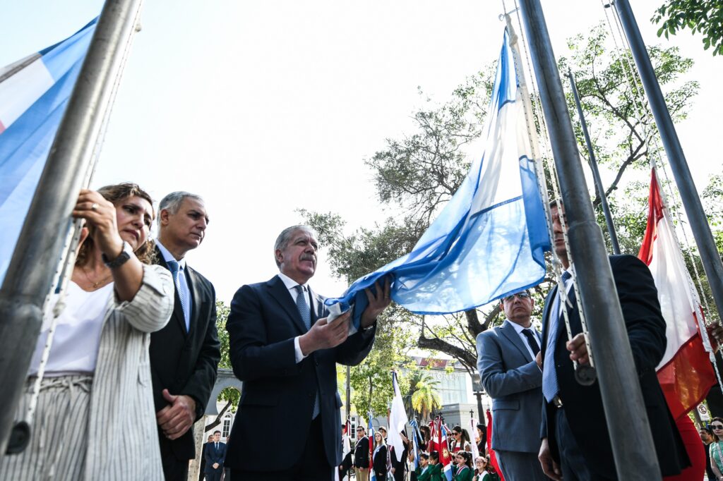 Autoridades provinciales participaron del acto por el 81° aniversario de la Independencia de Líbano