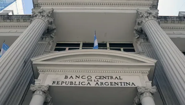 El Banco Central vuelve a flexibilizar el cepo para exportadores: cuáles son los cambios