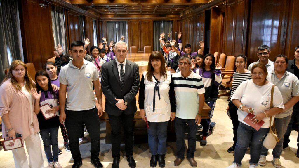 Alumnos de Figueroa visitaron Casa de Gobierno