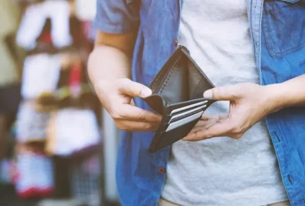 Confirmaron los aumentos en luz y gas, tras oficializar la suba en los combustibles