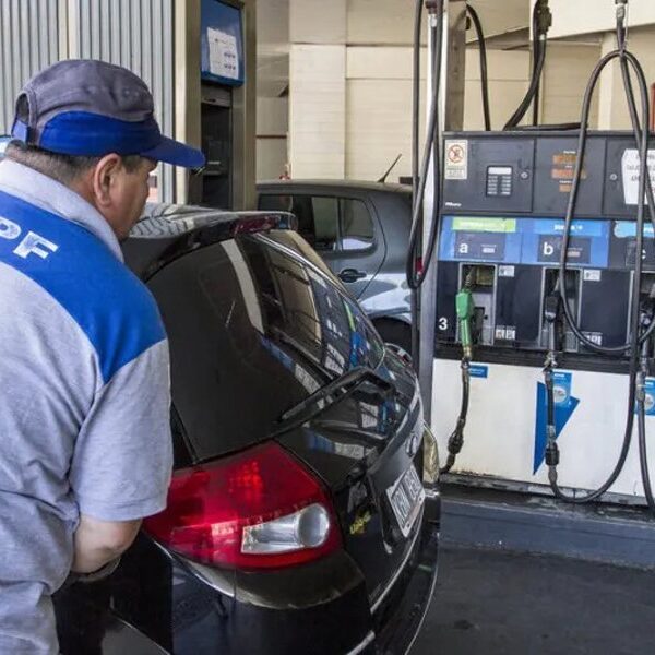 Aumentaron los combustibles