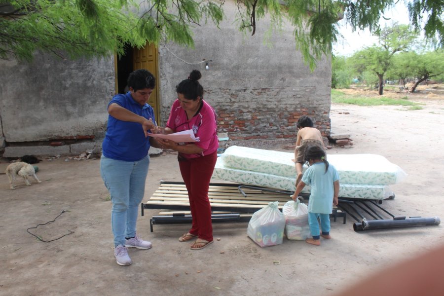 Provincia envió ayuda a damnificados del temporal en Colonia El Simbolar