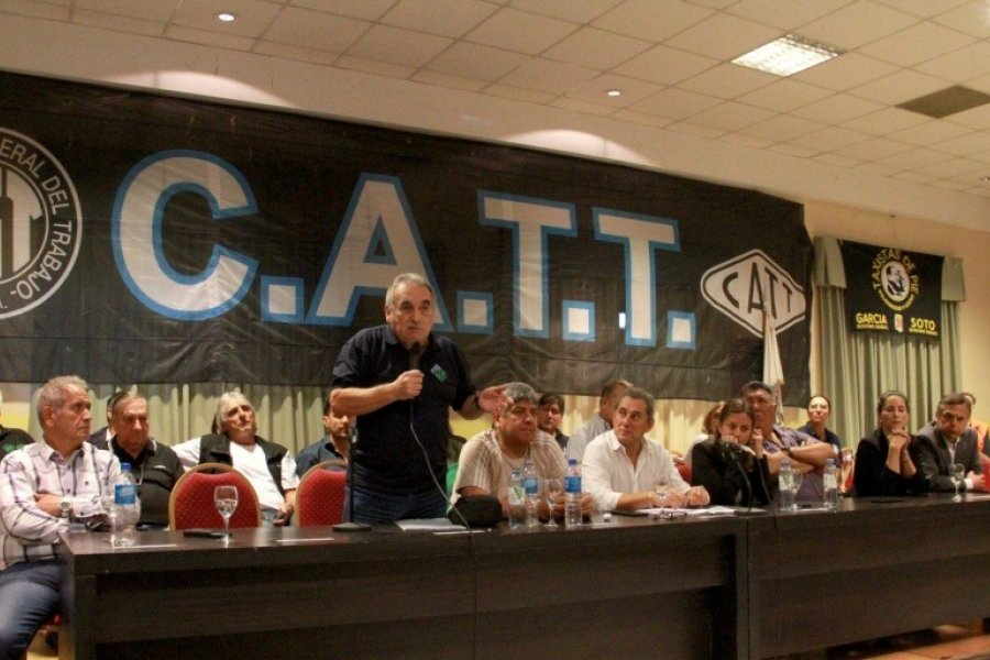 La CATT repudia la militarización de los aeropuertos y apoya a los sindicatos