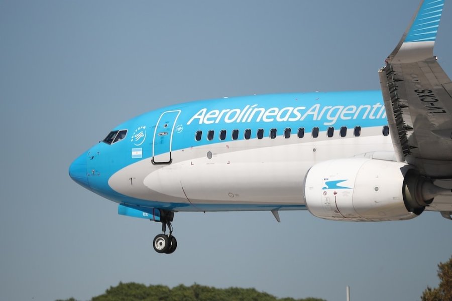 El Gobierno reafirmó que va a “terminar con Aerolíneas Argentinas” si no aceptan su privatización