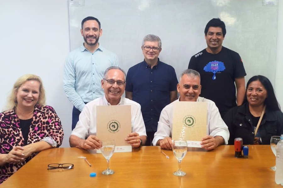 Firman convenio para prácticas de estudiantes de carreras forestales