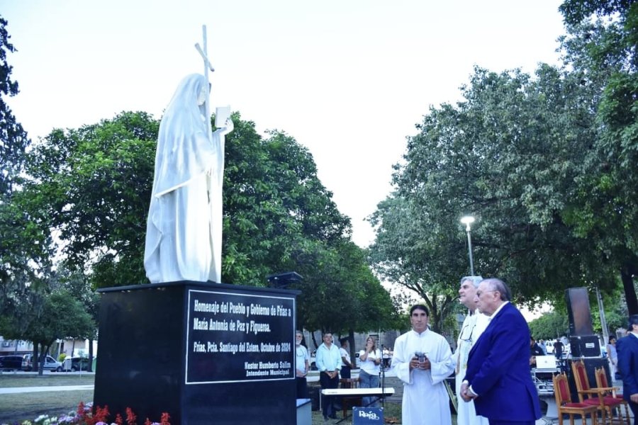 Se realizó la entronización de la escultura de Mama Antula, la primera Santa Argentina