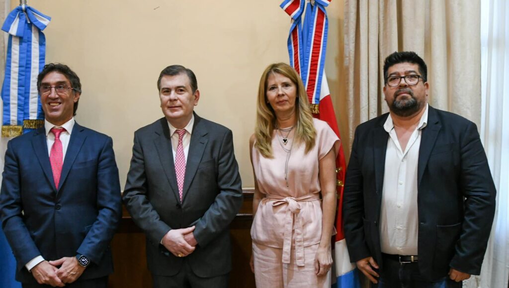 El gobernador Zamora recibió la visita del presidente del Correo Argentino, Camilo Baldini