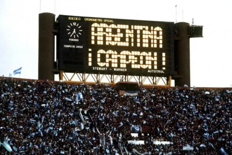 Cristina recomendó la serie documental «Argentina ’78»: «Si te gusta el fútbol y la historia no te lo podes perder»