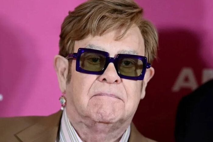 Elton John perdió la vista